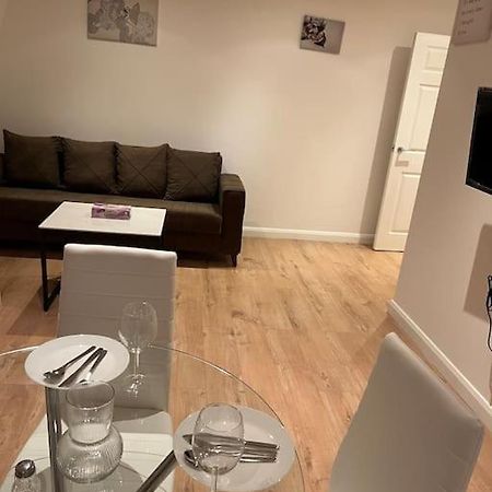 009- Studio Apartment In Ealing F5 Luaran gambar