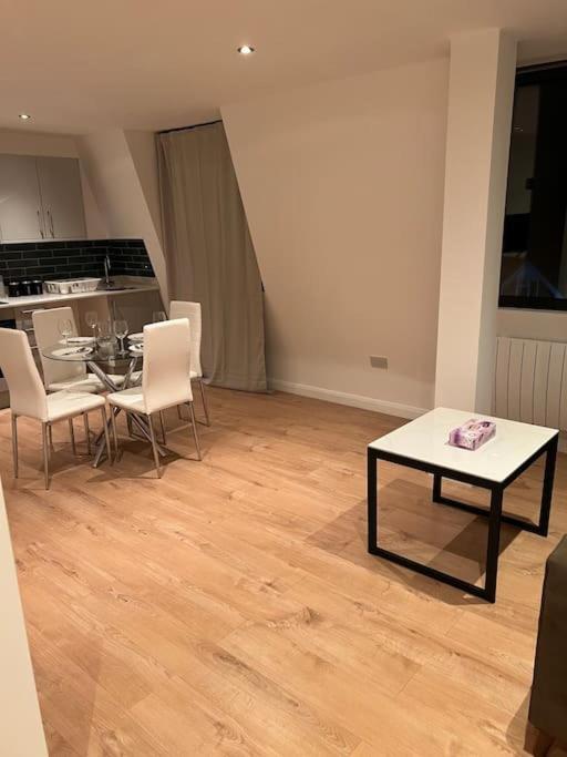 009- Studio Apartment In Ealing F5 Luaran gambar