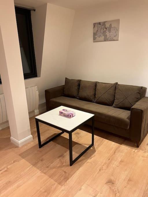 009- Studio Apartment In Ealing F5 Luaran gambar