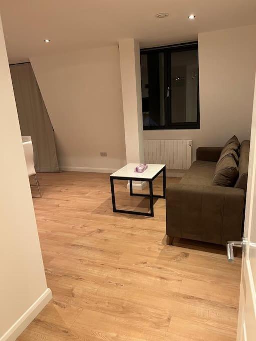009- Studio Apartment In Ealing F5 Luaran gambar
